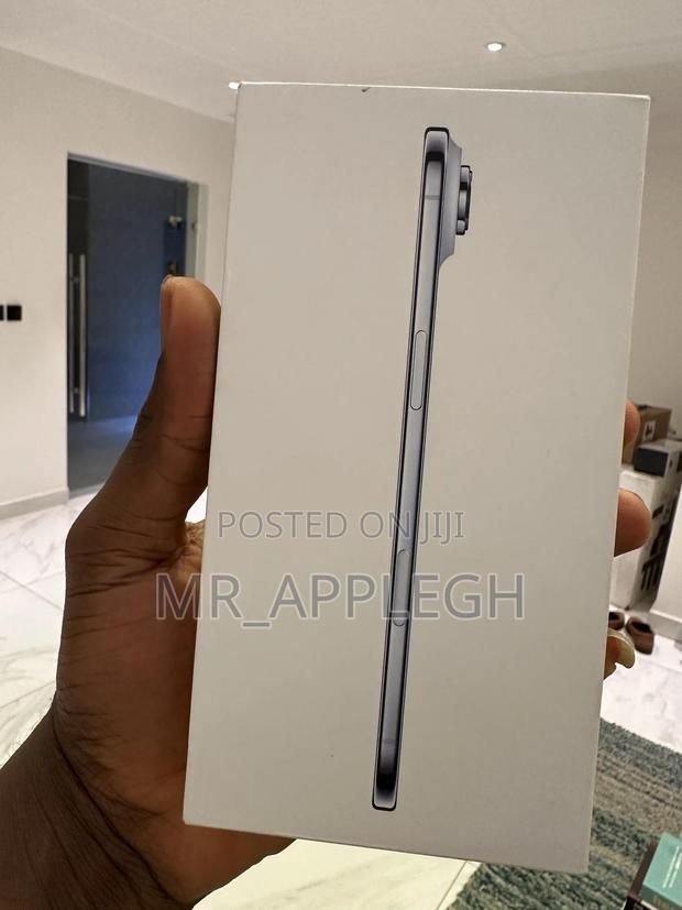New Apple iPhone Air 512 GB Blue photo 2
