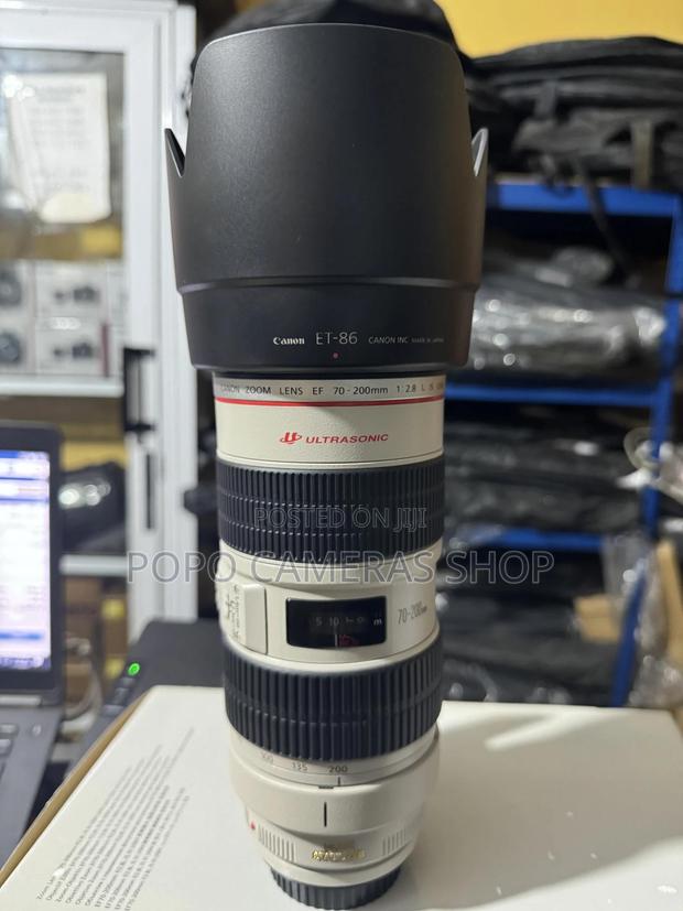 Canon 70-200mm F2.8l Is Usm Lens · Photo 3