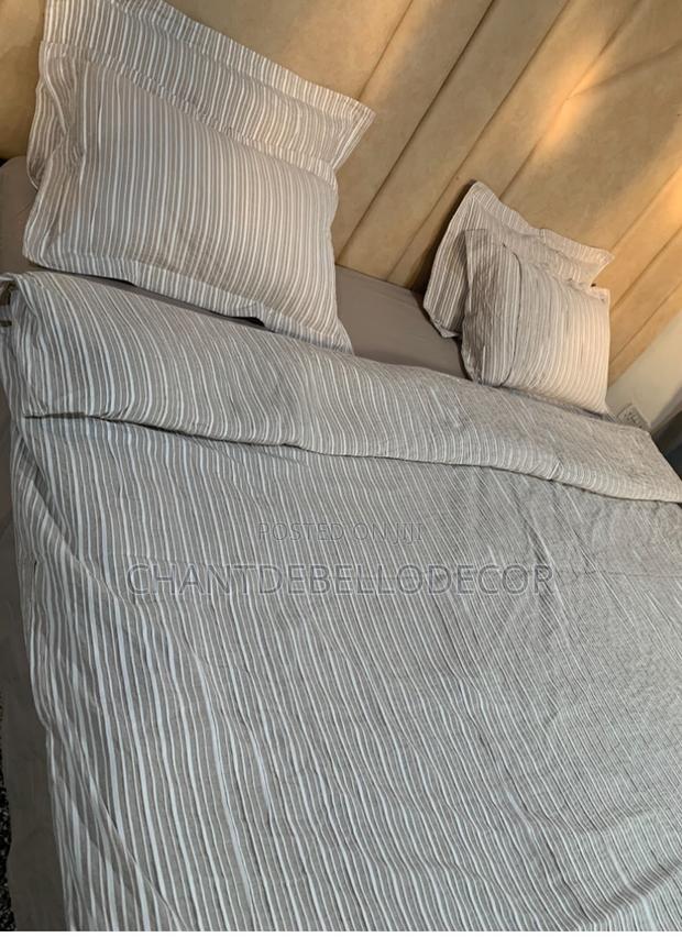 300-thread-count Pure Cotton King Size Removable Duvet Set photo 3