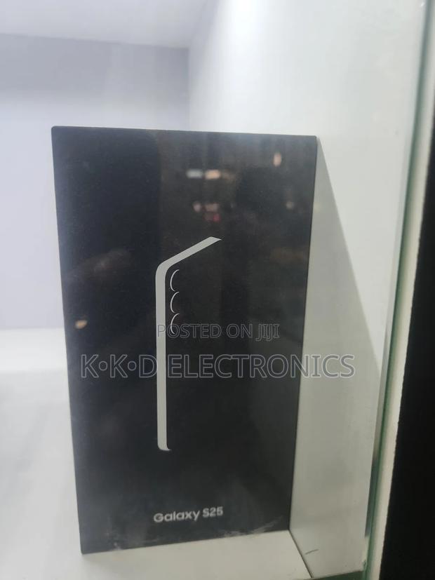 New Samsung Galaxy S25 128 GB Black