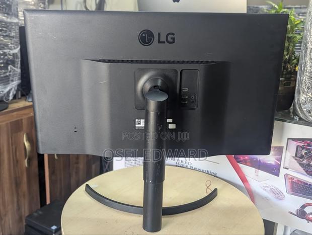 Lg 32uk550-B photo 3