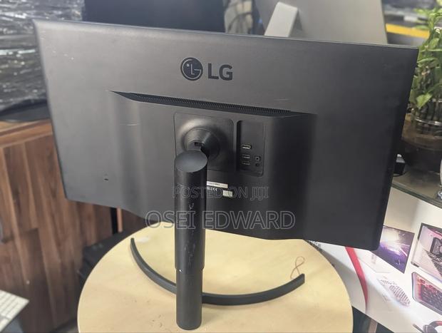 Lg 32uk550-B photo 4