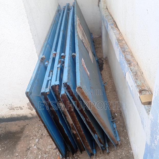 Two Shops Used Complete Gates for Sale photo 2
