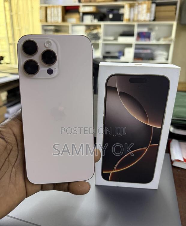 Apple iPhone 16 Pro 256 GB Gold photo 2