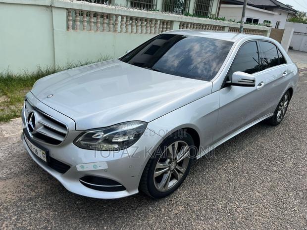 Mercedes-Benz E200 2014 Silver