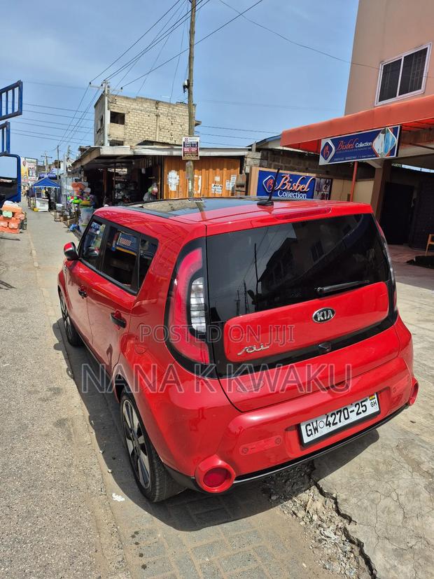 Kia Soul + 4dr Wagon (2.0L 4cyl 6A) 2015 Red photo 3