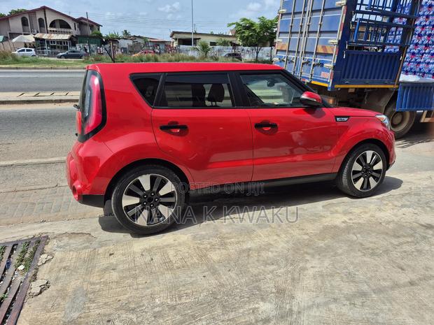 Kia Soul + 4dr Wagon (2.0L 4cyl 6A) 2015 Red photo 4