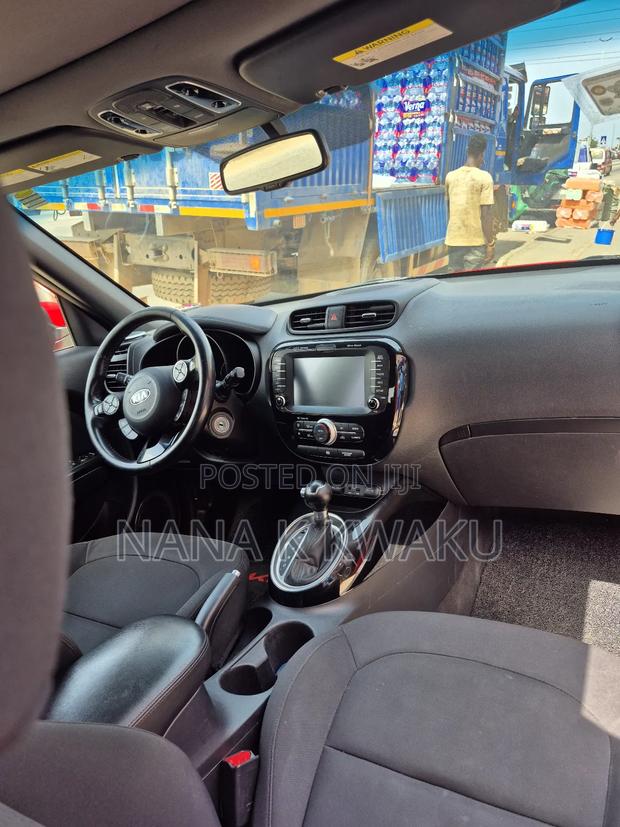 Kia Soul + 4dr Wagon (2.0L 4cyl 6A) 2015 Red photo 5