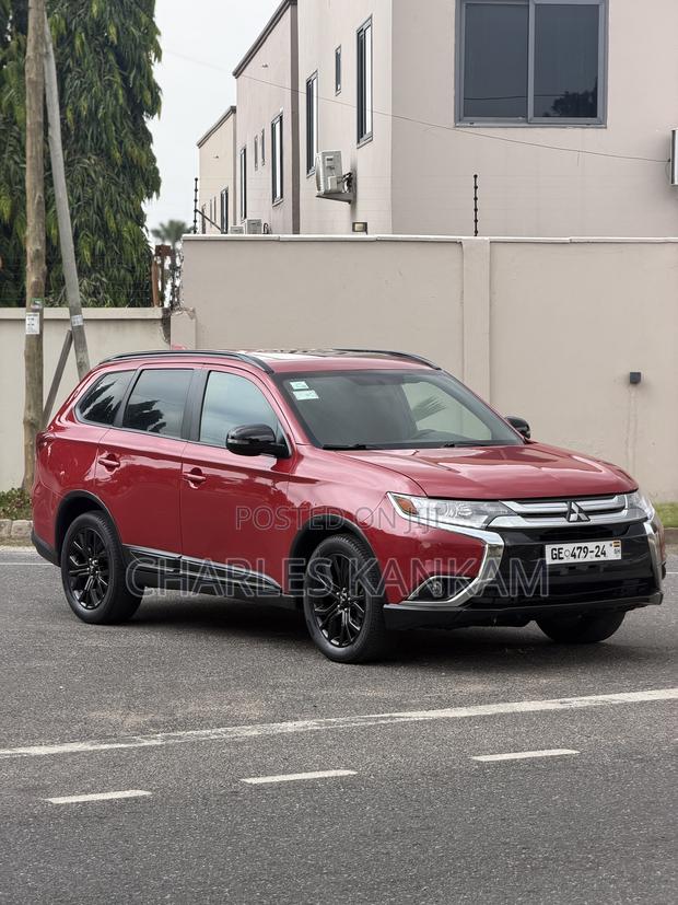 Mitsubishi Outlander SE FWD 2018 Red photo 2
