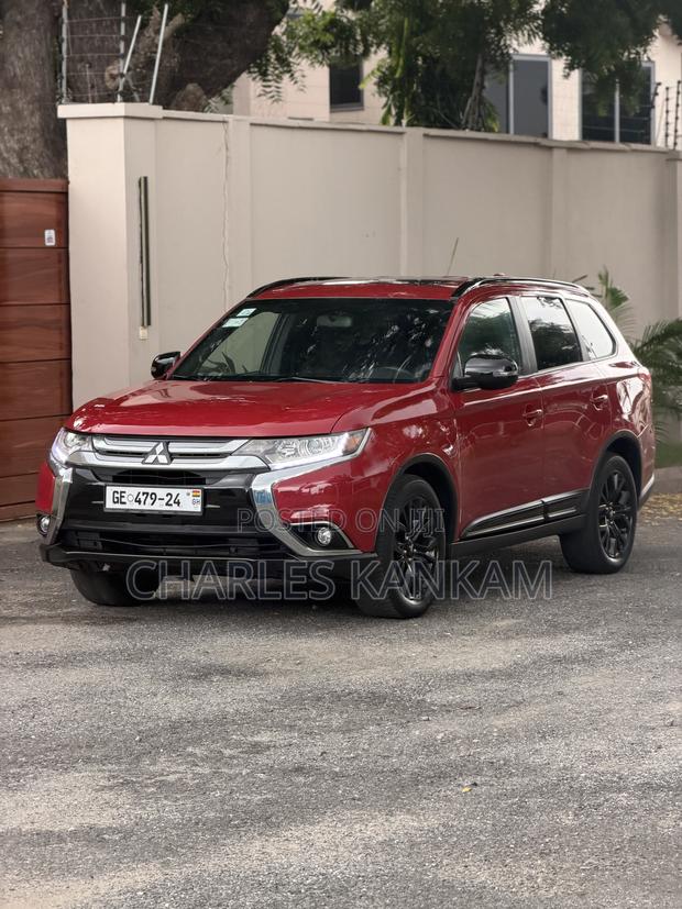 Mitsubishi Outlander SE FWD 2018 Red photo 4