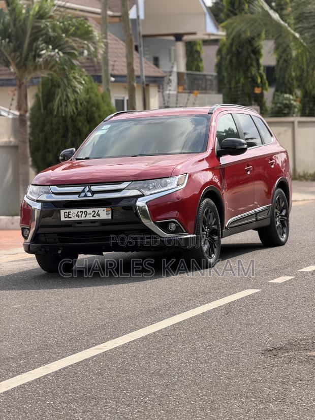 Mitsubishi Outlander SE FWD 2018 Red