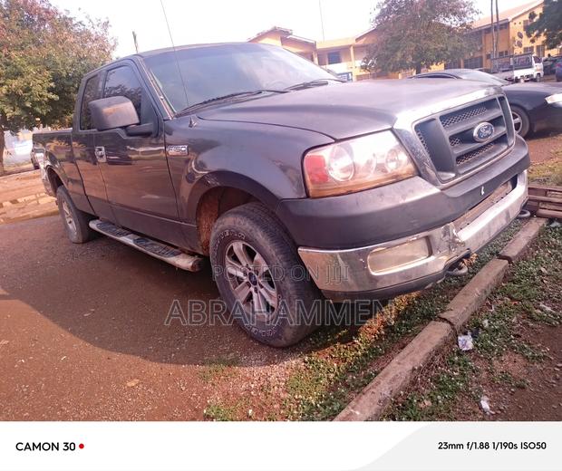 Ford F-150 XLT 2010 Gray