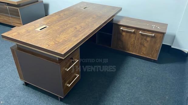 L Shap Office Desk photo 2