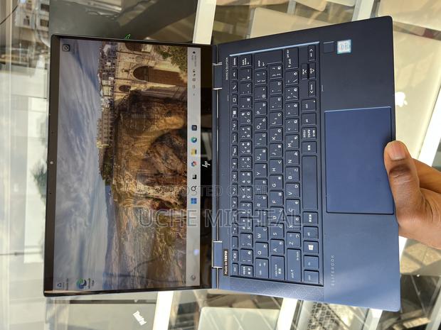 Laptop HP Elite Dragonfly G3 8GB Intel Xeon SSD 256GB