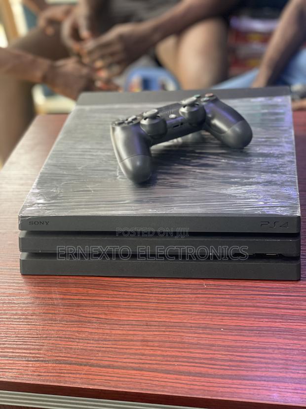 Ps4 Pro Loaded With Games photo 3