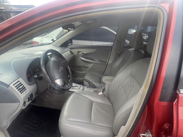 Toyota Corolla LE Special Edition 4dr Sedan (1.8L 4cyl 4A) 2013 Red