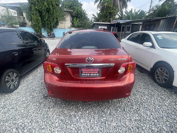 Toyota Corolla LE Special Edition 4dr Sedan (1.8L 4cyl 4A) 2013 Red