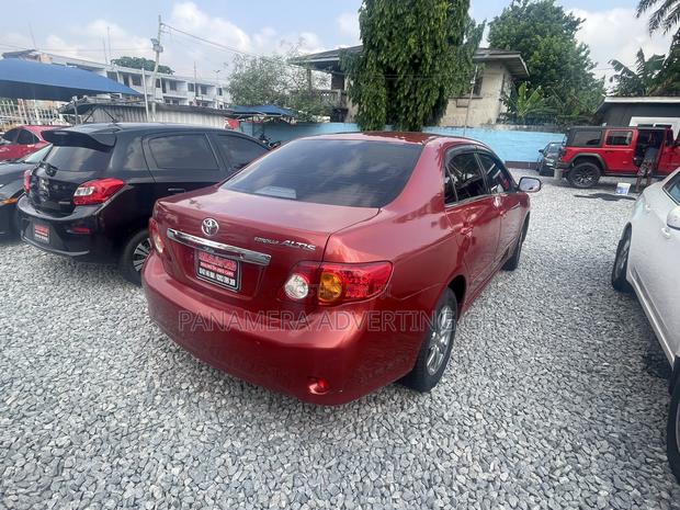 Toyota Corolla LE Special Edition 4dr Sedan (1.8L 4cyl 4A) 2013 Red