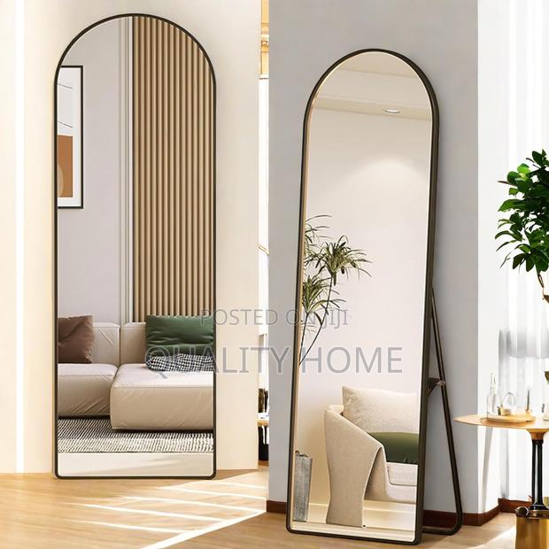 Dressing Mirror · Photo 3