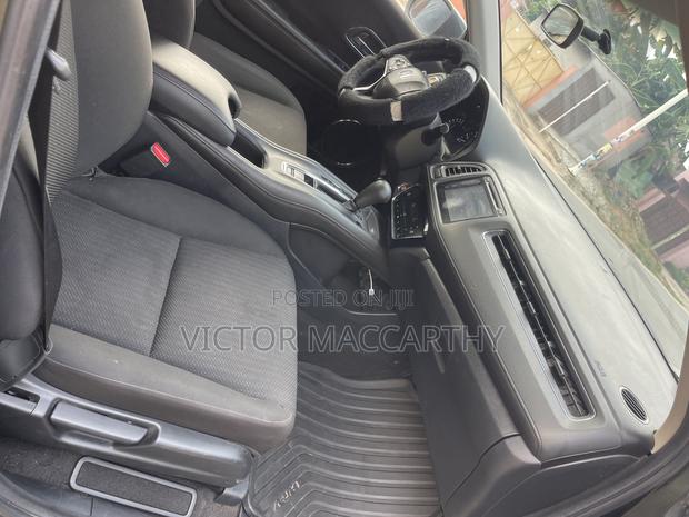 Honda HR-V 4dr SUV (1.5L 4cyl CVT) 2016 Gray