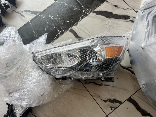 Outlander Head Light