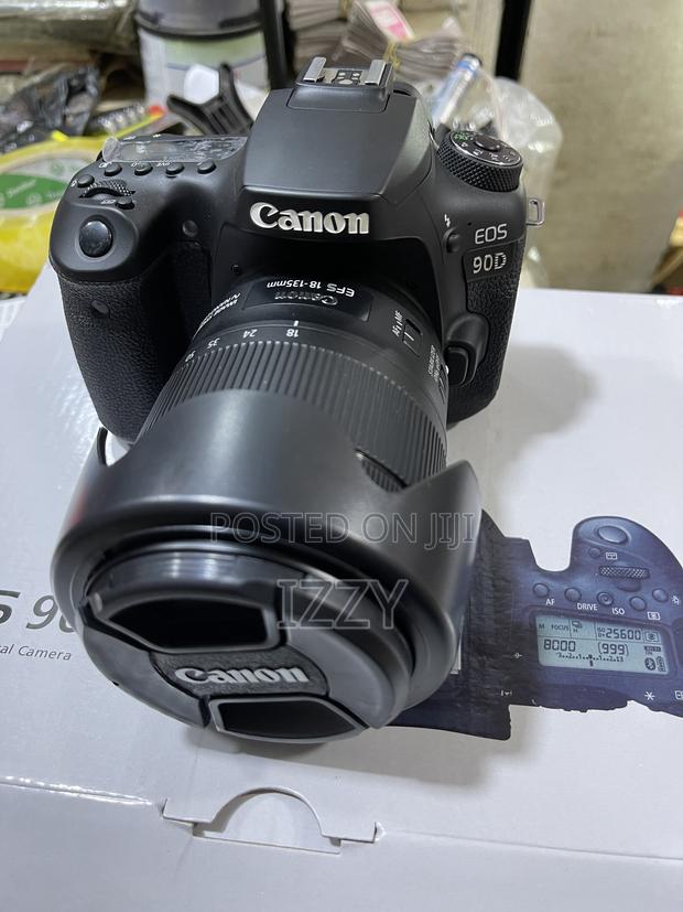 Canon 90d With 18-135mm Lens photo 2