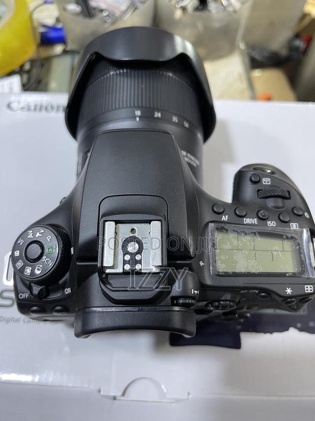Canon 90d With 18-135mm Lens photo 3