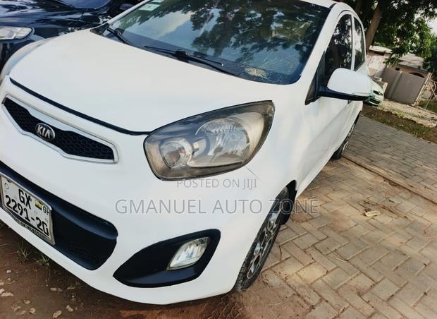 Kia Morning 2012 White photo 2