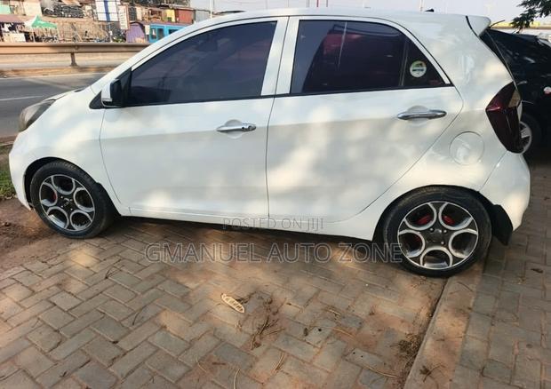 Kia Morning 2012 White photo 5