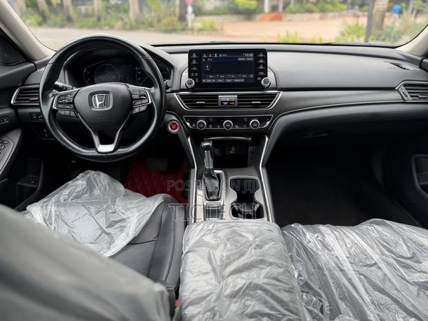 Honda Accord Sport 2.0T 2018 White photo 3