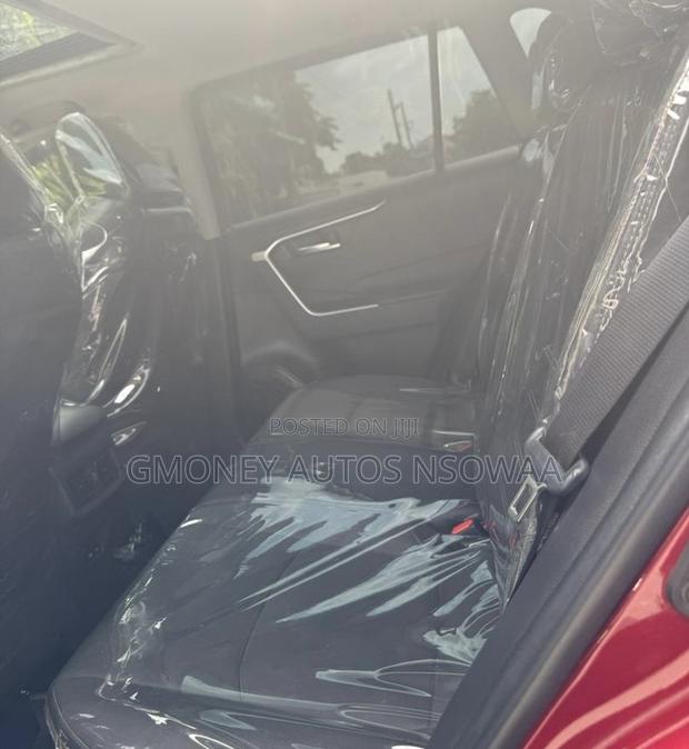 Toyota RAV4 Limited AWD 2023 Red