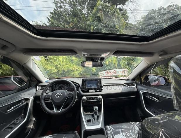 Toyota RAV4 Limited AWD 2023 Red