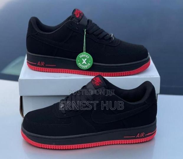 Nike Airforce 1 Black/Red · Photo 4