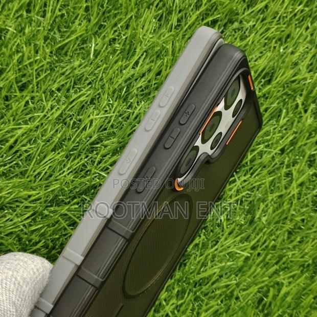 Samsung S25 Ultra Honeycomb Textured Magsafe Back Cover photo 2