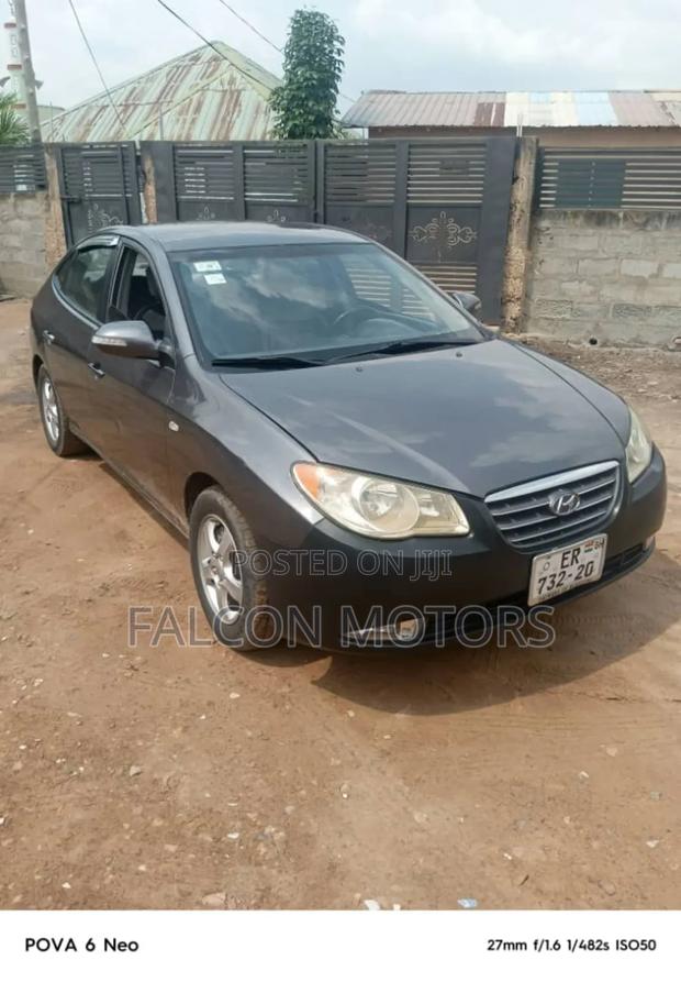Hyundai Avante 2010 Gray