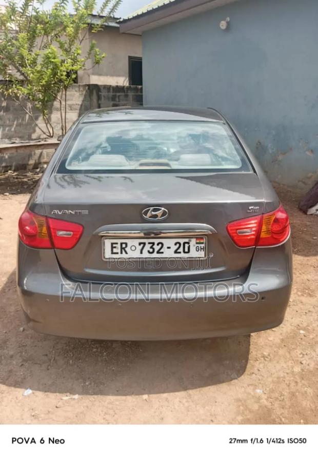 Hyundai Avante 2010 Gray photo 2