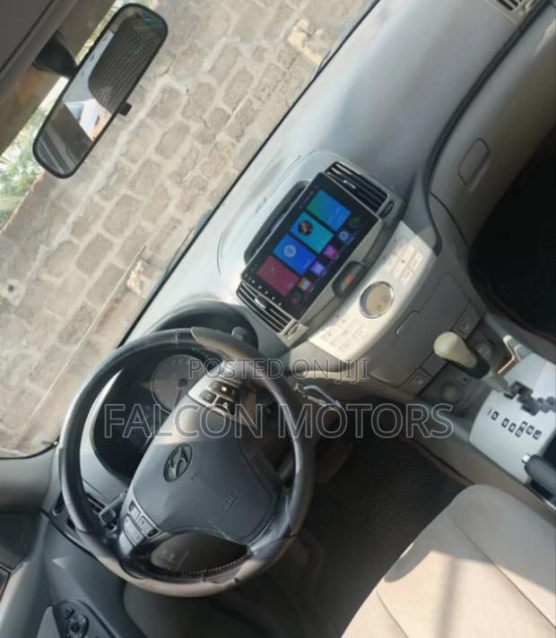 Hyundai Avante 2010 Gray photo 6