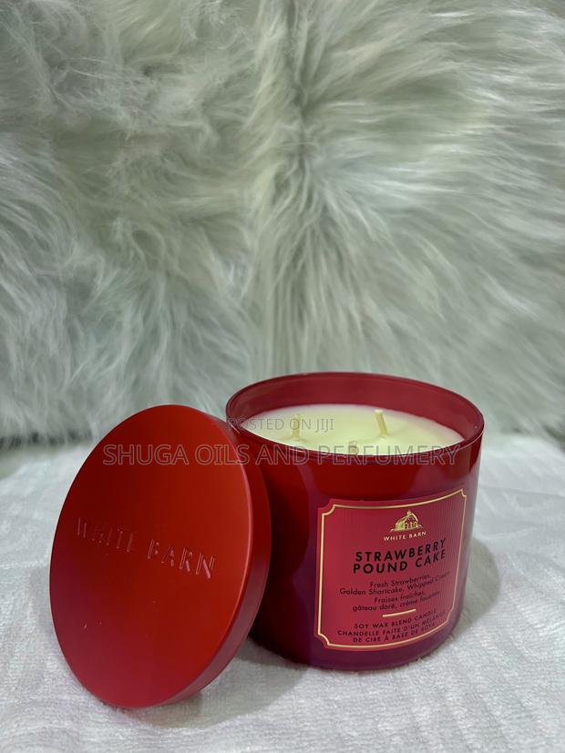 Bath And Body Works Scented Candles photo 2