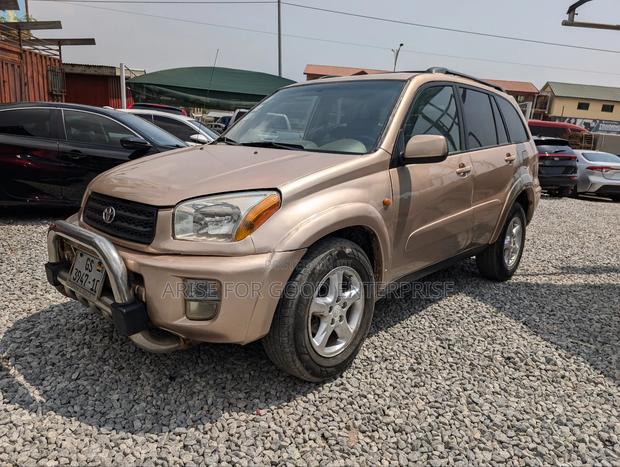 Toyota RAV4 4x4 2005 Gold photo 2