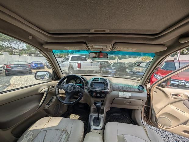 Toyota RAV4 4x4 2005 Gold photo 7