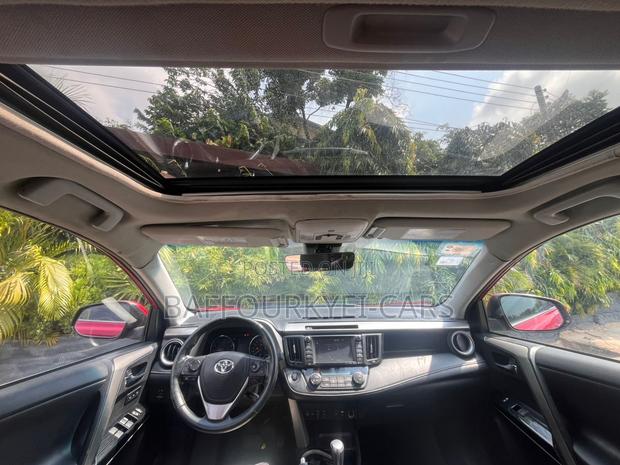 Toyota RAV4 Limited AWD (2.5L 4cyl 6A) 2016 Red photo 2