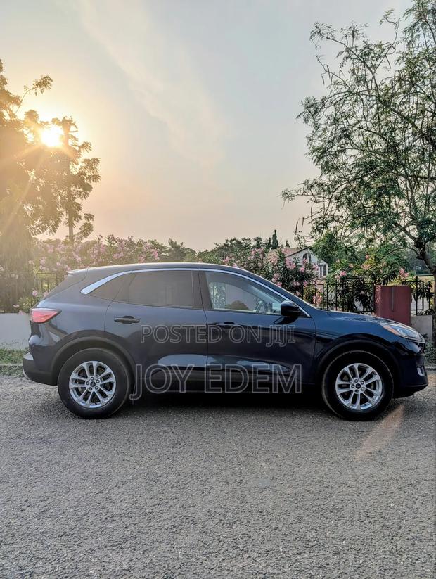 Ford Escape SE AWD 2020 Blue photo 3
