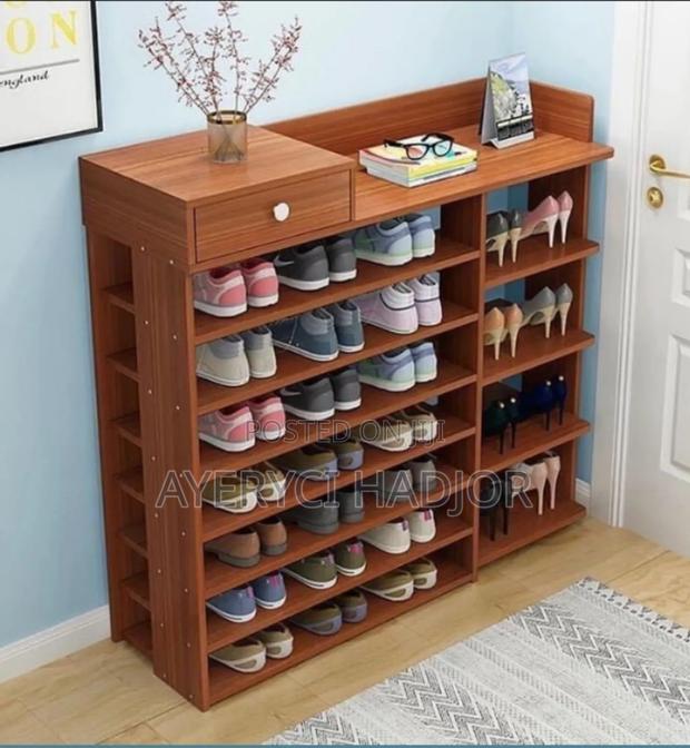 An Authentic Canvas Wardrobe