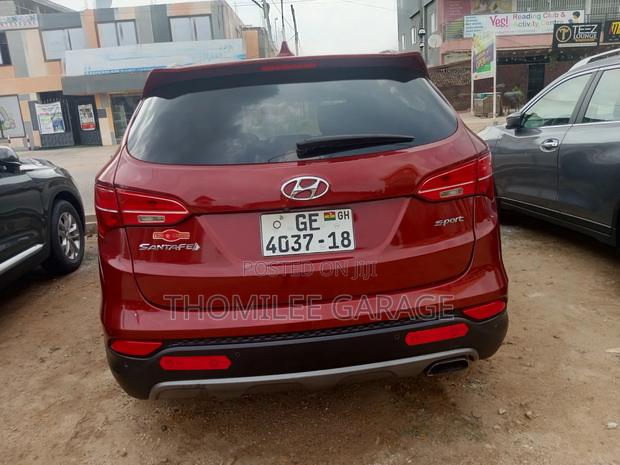 Hyundai Santa Fe 2015 Red photo 3
