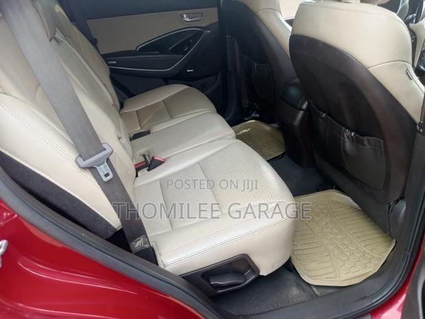 Hyundai Santa Fe 2015 Red photo 7