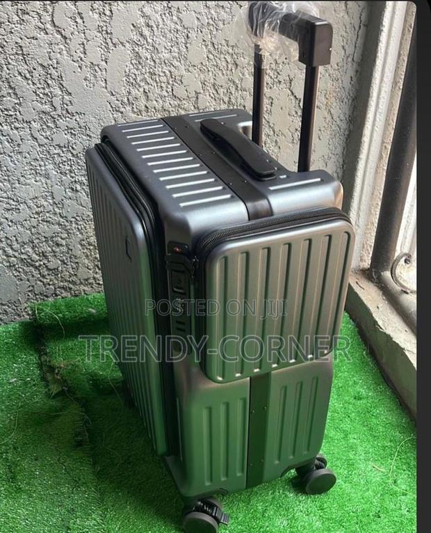 Skycare Carry-on Hardside Spinner Suitcase ( Travel Luggage ) · Photo 1