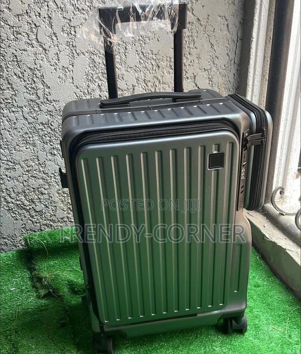 Skycare Carry-on Hardside Spinner Suitcase ( Travel Luggage ) · Photo 3
