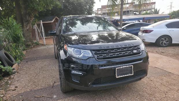 Land Rover Discovery Sport HSE LUX 2017 Black photo 11