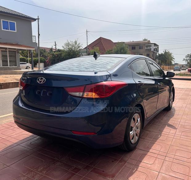 Hyundai Elantra SE Sedan FWD (1.8L 4cyl 6A) 2016 Blue photo 4