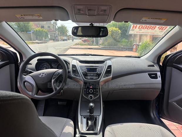 Hyundai Elantra SE Sedan FWD (1.8L 4cyl 6A) 2016 Blue photo 9